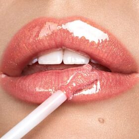 BAÑO LABIAL DE COLÁGENO PEACHY PLUMP