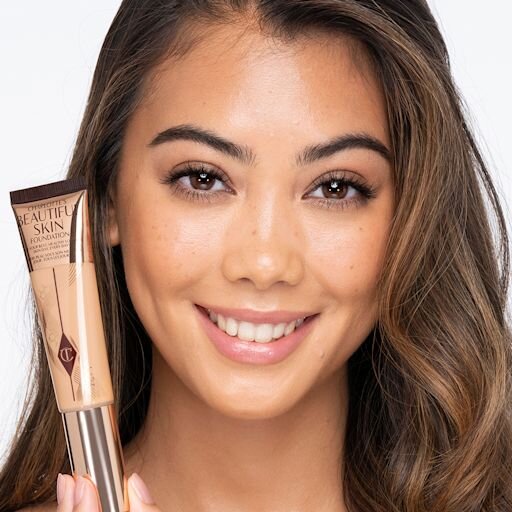 BASE DE MAQUILLAJE Beautiful Skin Foundation 7 CÁLIDA