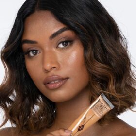 BEAUTIFUL SKIN FOUNDATION 11 FRÍA