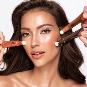 BEAUTY LIGHT WAND Y KIT DE CONTORNO HOLLYWOOD: EL KIT IMPRESCINDIBLE PARA LAS MEJILLAS