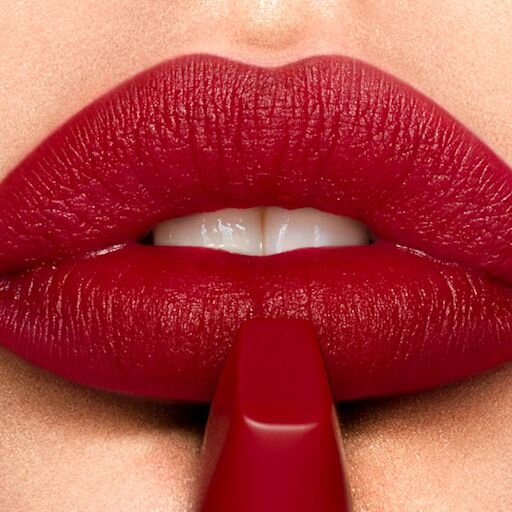 BOLSA DE MAQUILLAJE «Hot Lips» Y KIT DE LABIOS
