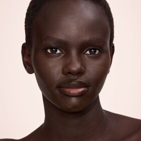 CORRECTOR AIRBRUSH FLAWLESS BLUR 17 DEEP