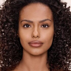 CORRECTOR AIRBRUSH FLAWLESS BLUR 9.5 TAN