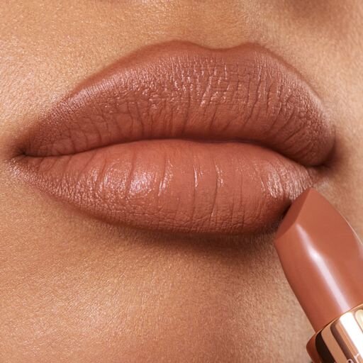 La Matte Revolution de Super Nudes - Catwalking