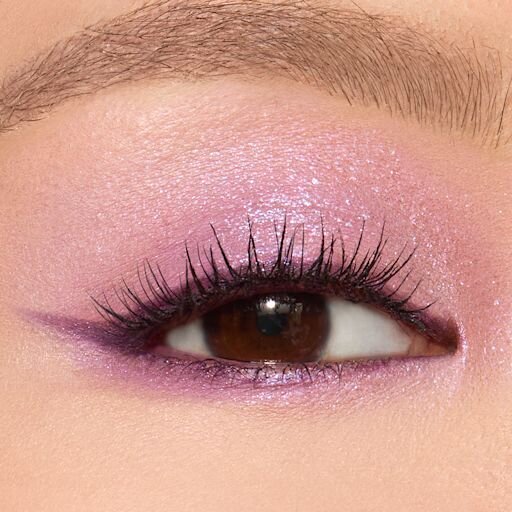 LA PALETA DE CHARLOTTE CON LAS TENDENCIAS DE BELLEZA PARA LOS OJOS: DIGITAL LILAC