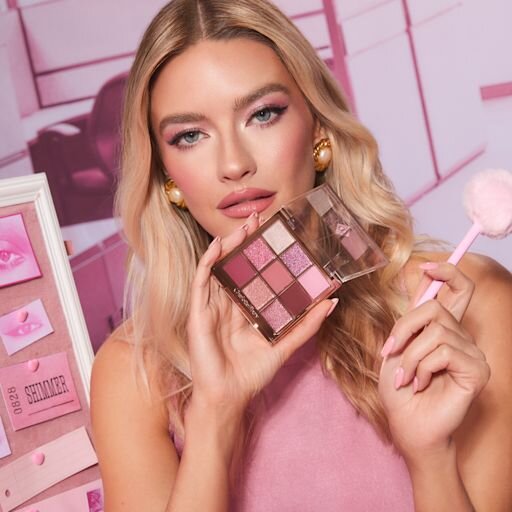 LA PALETA DE CHARLOTTE CON LAS TENDENCIAS DE BELLEZA PARA LOS OJOS: PINK LOVE