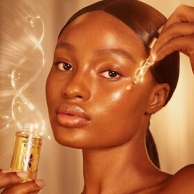 SET DE CUIDADO DE LA PIEL «RADIANCE SKINCARE» DE CHARLOTTE, COMO EN UN SPA