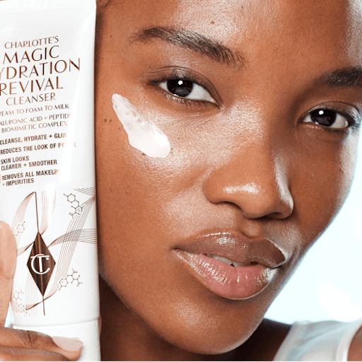SET DE CUIDADO DE LA PIEL «MAGIC MINI CLEANSE, TONE & GLOW» DE CHARLOTTE